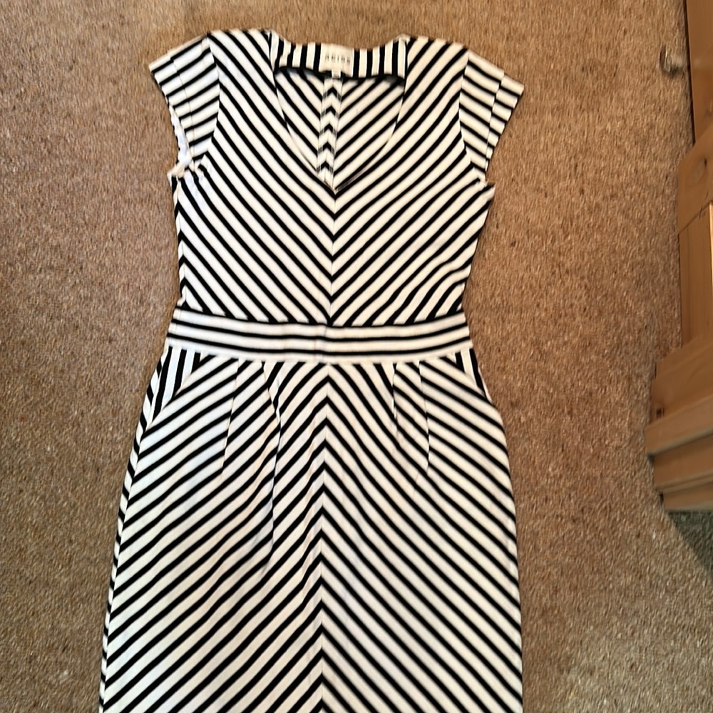 Reiss size 4 striped dress